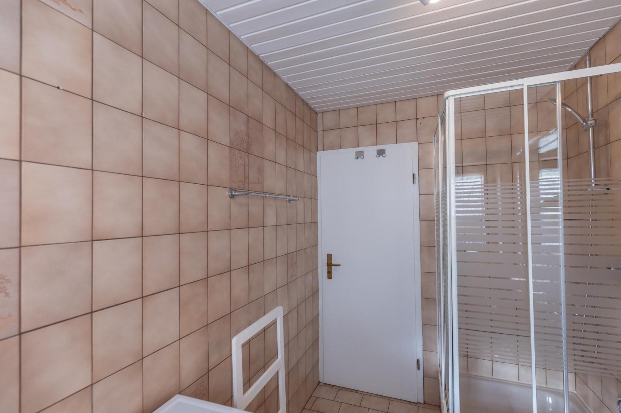Elw, Sep. Eingang, Ueberdachte Terrasse, Naehe Backnang Appartement Althutte Buitenkant foto