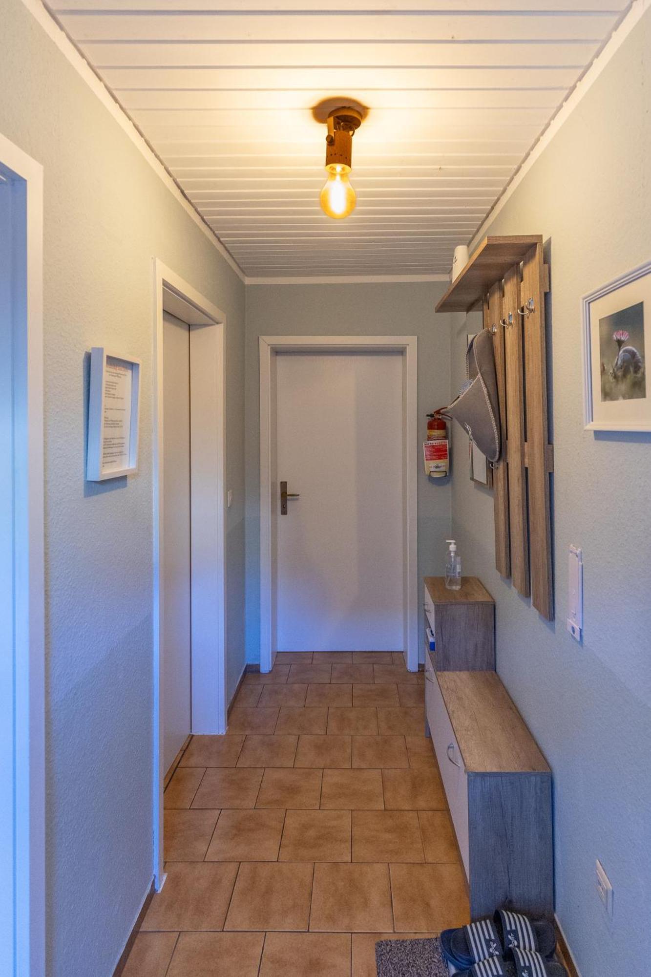 Elw, Sep. Eingang, Ueberdachte Terrasse, Naehe Backnang Appartement Althutte Buitenkant foto