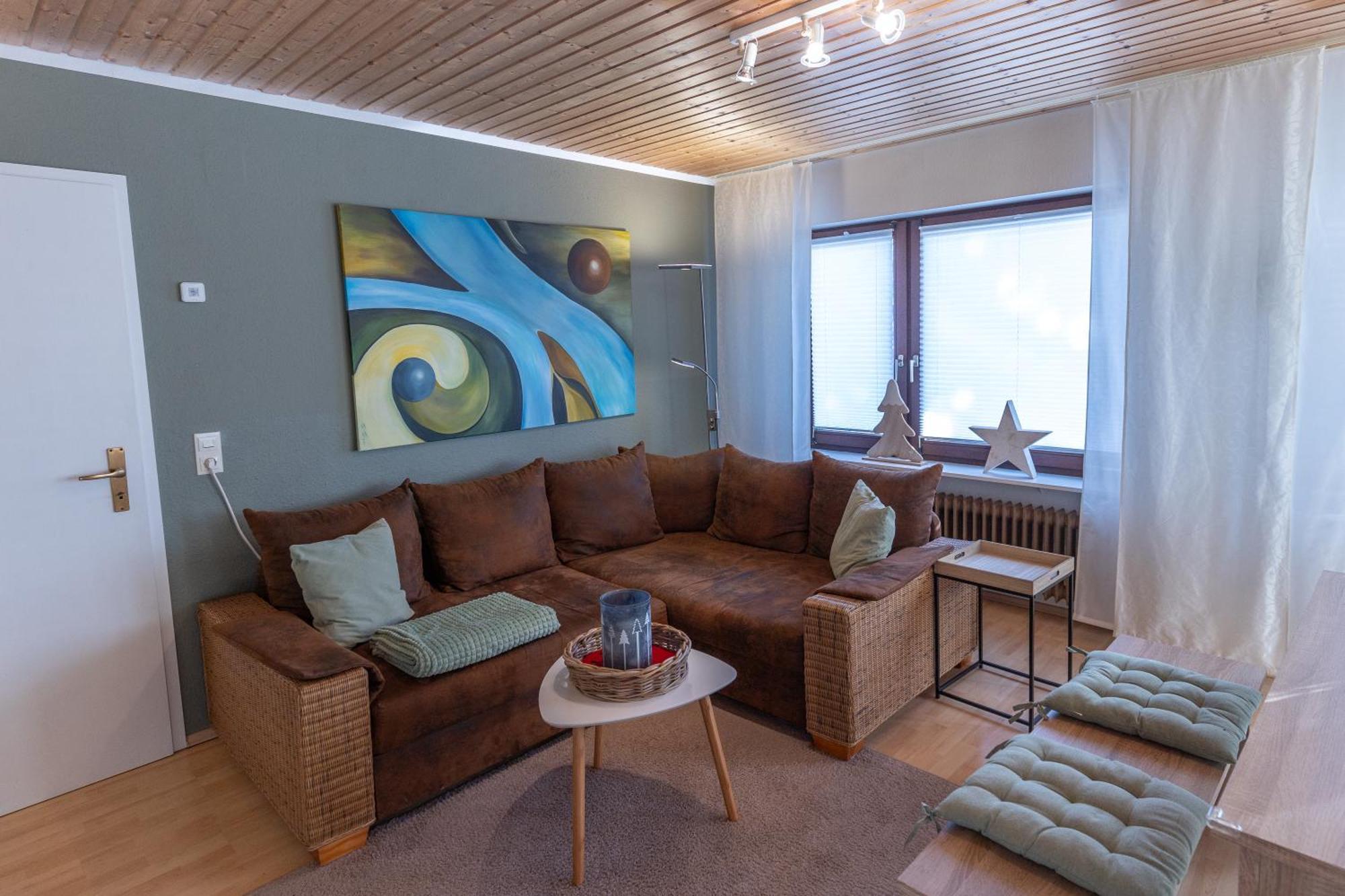 Elw, Sep. Eingang, Ueberdachte Terrasse, Naehe Backnang Appartement Althutte Buitenkant foto