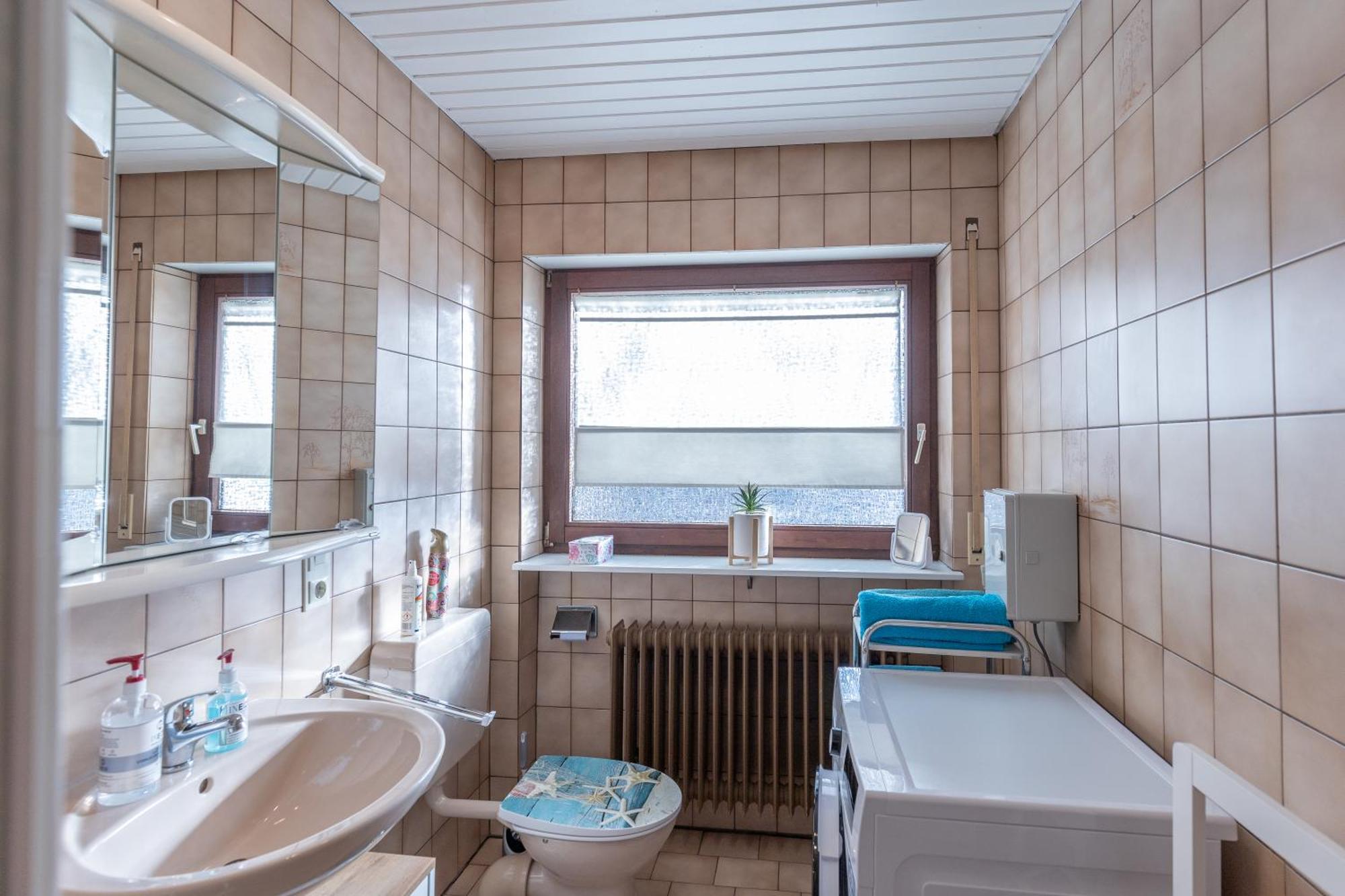 Elw, Sep. Eingang, Ueberdachte Terrasse, Naehe Backnang Appartement Althutte Buitenkant foto